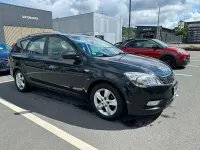 Gebraucht Kia Ceed 125 PS (91 kW) 2010 Schwarz Kleinwagen