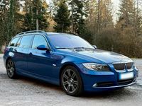 Gebraucht BMW 325 218 PS (160 kW) 2008 Blau Kombi