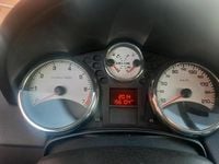 Gebraucht Peugeot 207 95 PS (69 kW) 2011 Weiß Limousine