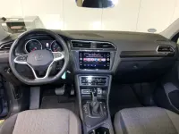 Second-hand VW Tiguan Life 150 CP (110 kW) 2023 Gri SUV