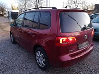 Gebraucht VW Touran Style 105 PS (77 kW) 2012 Rot Van / Kleinbus
