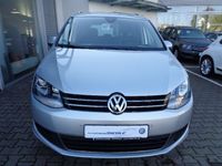 Gebraucht VW Sharan Life 140 PS (102 kW) 2013 Silber metallic Van / Kleinbus