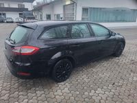 Gebraucht Ford Mondeo 125 PS (91 kW) 2010 Schwarz Limousine