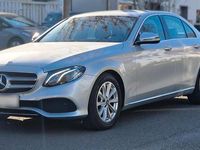 Gebraucht Mercedes E220 Avantgarde 194 PS (142 kW) 2017 Silber Limousine