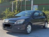 Second-hand Opel Astra 125 CP (91 kW) 2006 Negru Hatchback