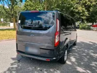 Gebraucht Ford Tourneo S 131 PS (96 kW) 2021 Grau Van / Kleinbus