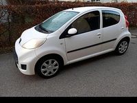 Gebraucht Peugeot 107 68 PS (50 kW) 2010 Weiß Kleinwagen
