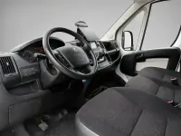 Gebraucht Peugeot Boxer 131 PS (96 kW) 2019 Weiß Van