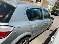 Second-hand Opel Astra 105 CP (77 kW) 2006 Argintiu Hatchback