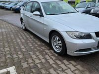 Gebraucht BMW 318 129 PS (94 kW) 2006 Silber Limousine