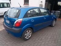 Gebraucht Kia Rio 110 PS (80 kW) 2006 Blau Kleinwagen