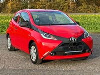 Gebraucht Toyota Aygo Business Edition 69 PS (50 kW) 2018 Rot Kleinwagen
