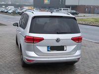Gebraucht VW Touran Edition 116 PS (85 kW) 2017 Silber Van / Kleinbus