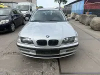 Gebraucht BMW 330 184 PS (135 kW) 2001 Silber Kombi