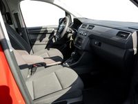 Gebraucht VW Caddy Trendline 102 PS (75 kW) 2020 Rot Van / Kleinbus
