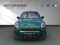 Gebraucht Mini Cooper Cabriolet Classic 136 PS (100 kW) 2023 British racing green metallic Cabrio