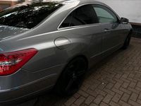 Gebraucht Mercedes E350 2009 Grau Coupé