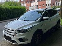 Gebraucht Ford Kuga 182 PS (133 kW) 2017 Weiß SUV