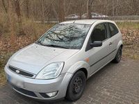 Gebraucht Ford Fiesta 80 PS (58 kW) 2003 Silber Kleinwagen