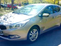 Używany Kia Ceed 99 KM (72 kW) 2015 Beżowy Hatchback