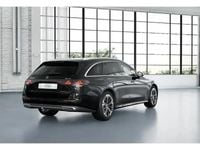 Gebraucht Mercedes E300 197 PS (144 kW) 2024 Schwarz metalliclack obsidianschwarz metallic Kombi