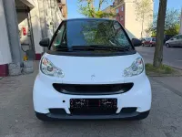 Gebraucht Smart ForTwo Coupé 61 PS (44 kW) 2011 Weiß Coupé