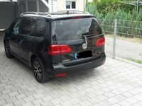 Gebraucht VW Touran Style 140 PS (102 kW) 2012 Schwarz metallic Van / Kleinbus