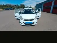 Gebraucht Hyundai i10 Edition 69 PS (50 kW) 2013 Weiß Kleinwagen