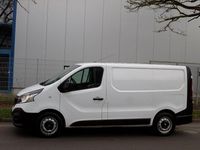 Gebraucht Renault Trafic Komfort 95 PS (69 kW) 2017 Weiß Van / Kleinbus