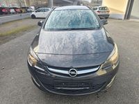 Gebraucht Opel Astra Edition 110 PS (80 kW) 2013 Grau Kombi