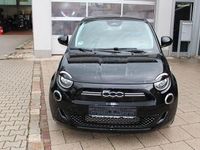 Gebraucht Fiat 500e Action 69 kW (95 PS) 2021 Colore esterno (onyx schwarz) Kleinwagen