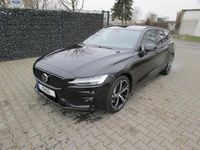 Gebraucht Volvo V60 Plus 197 PS (144 kW) 2024 Schwarz Kombi