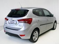 Gebraucht Hyundai ix20 Style 125 PS (91 kW) 2012 Silber metallic Kleinwagen