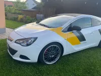Używany Opel Astra GTC Active 170 KM (125 kW) 2013 Biały Sedan/Limuzyna