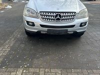 Gebraucht Mercedes ML320 224 PS (164 kW) 2006 Silber SUV
