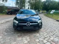 Gebraucht Mercedes A180 136 PS (100 kW) 2019 Schwarz Limousine
