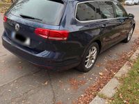 Gebraucht VW Passat 150 PS (110 kW) 2015 Blau Kombi