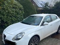 Gebraucht Alfa Romeo Giulietta 170 PS (125 kW) 2016 Weiß Kleinwagen
