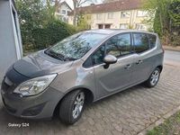 Gebraucht Opel Meriva 100 PS (73 kW) 2010 Silber Van / Kleinbus
