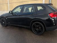 Gebraucht BMW X1 150 PS (110 kW) 2010 Schwarz SUV