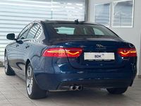 Gebraucht Jaguar XE Prestige 179 PS (131 kW) 2016 Blau Limousine