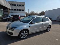 Gebraucht Ford Focus Titanium 116 PS (85 kW) 2006 Silber Limousine