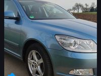 Gebraucht Skoda Octavia Ambiente 122 PS (89 kW) 2010 Blau Kombi