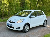 Gebraucht Toyota Yaris 69 PS (50 kW) 2011 Weiß Kleinwagen