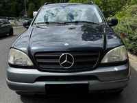 Gebraucht Mercedes ML320 218 PS (160 kW) 2001 Blau SUV