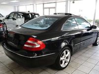 gebraucht Mercedes CLK240 AVANTGARDE GLASDACH LEDER TÜV 10/2025