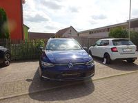 Gebraucht VW Golf VIII Move 110 PS (80 kW) 2024 Atlantik blue metallic Kombi