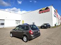 Gebraucht Lada Kalina 98 PS (72 kW) 2016 Braun Limousine