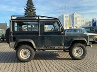 Gebraucht Land Rover Defender 122 PS (89 kW) 1998 Grün SUV
