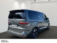 Gebraucht VW Multivan Life 150 PS (110 kW) 2025 Grau Van / Kleinbus